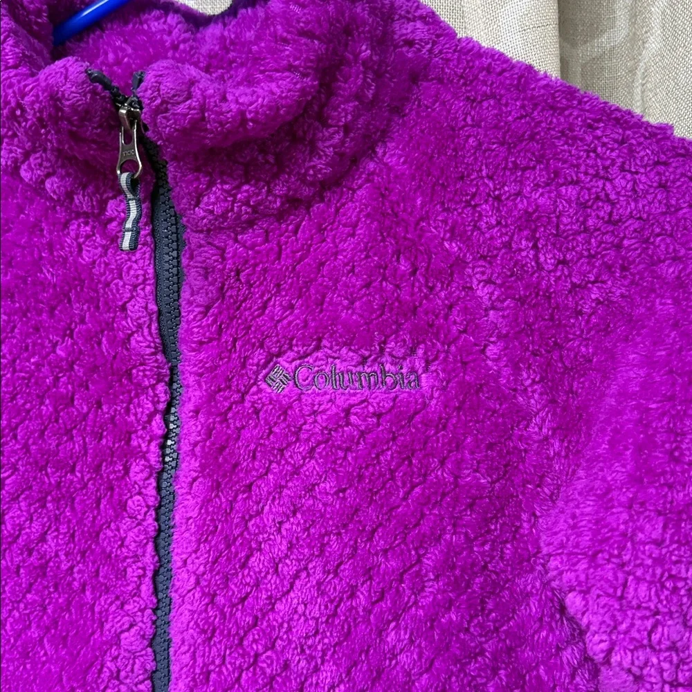 Columbia Vibrant Purple Fleece Jacket medium